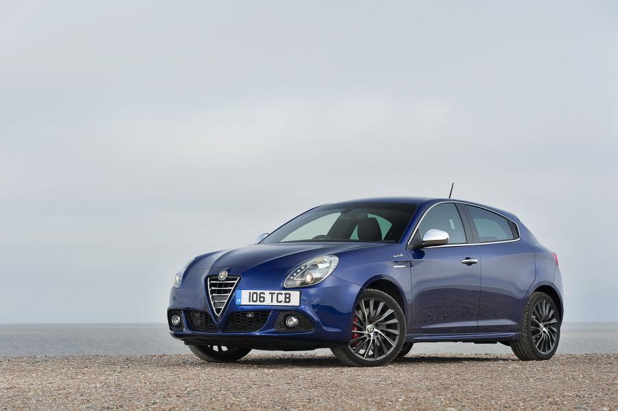 Alfa Romeo Giulietta Sportiva (940) 2014 года  (UK) (фото 17 из 48)